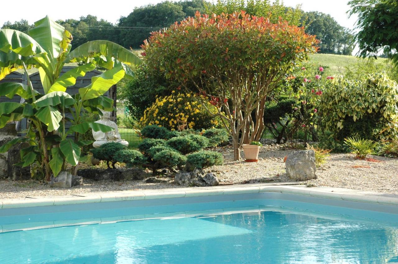 Domaine De La Queyssie Bed and Breakfast Saussignac Exteriör bild