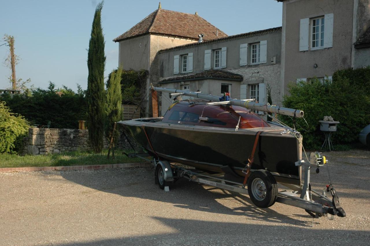 Domaine De La Queyssie Bed and Breakfast Saussignac Exteriör bild