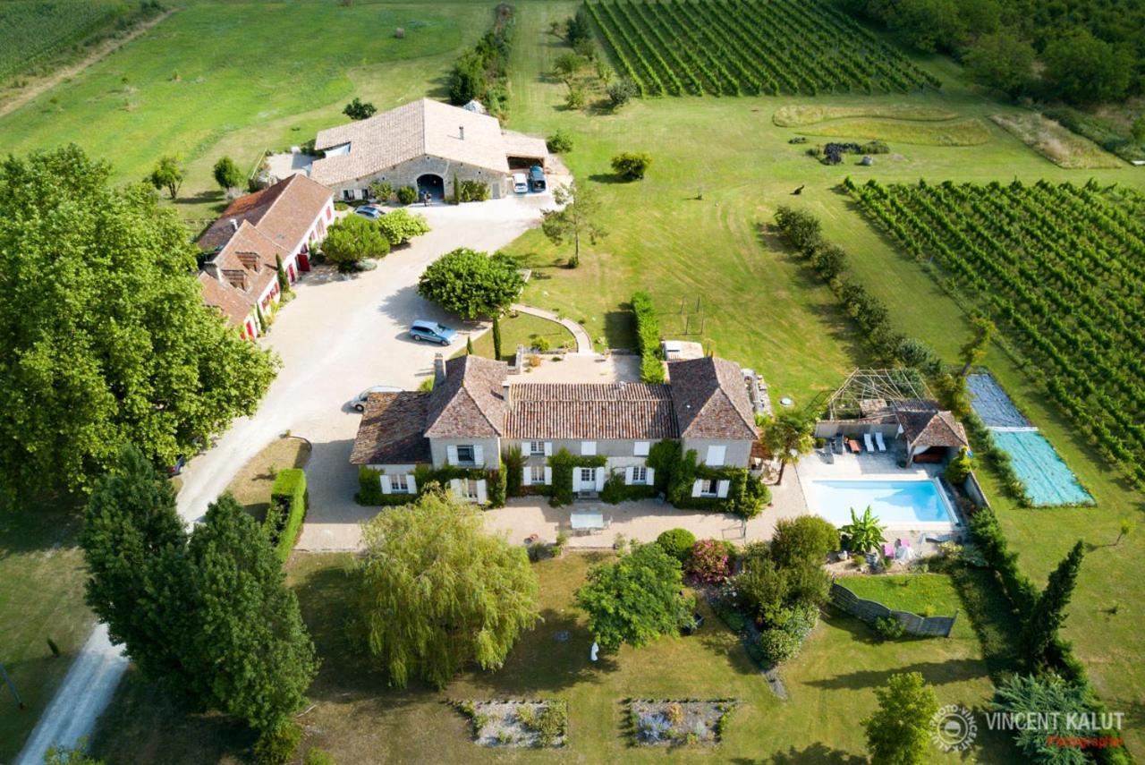 Domaine De La Queyssie Bed and Breakfast Saussignac Exteriör bild