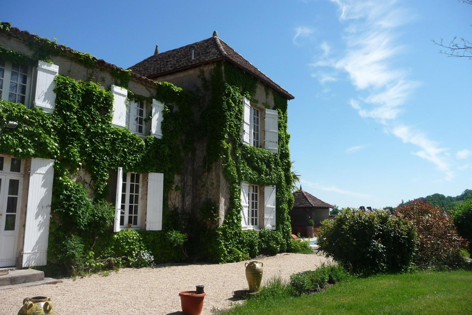 Domaine De La Queyssie Bed and Breakfast Saussignac Exteriör bild