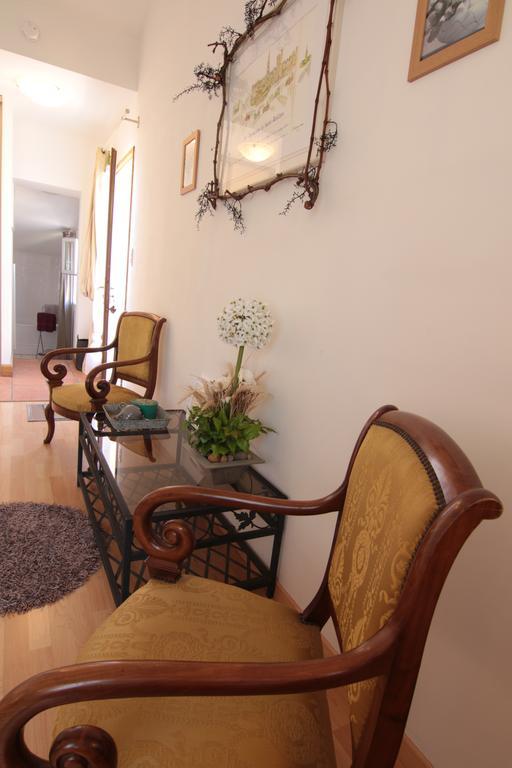 Domaine De La Queyssie Bed and Breakfast Saussignac Exteriör bild